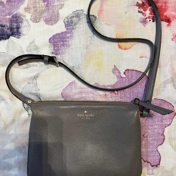 Kate Spade Crossbody Purse - Picture 1 of 2